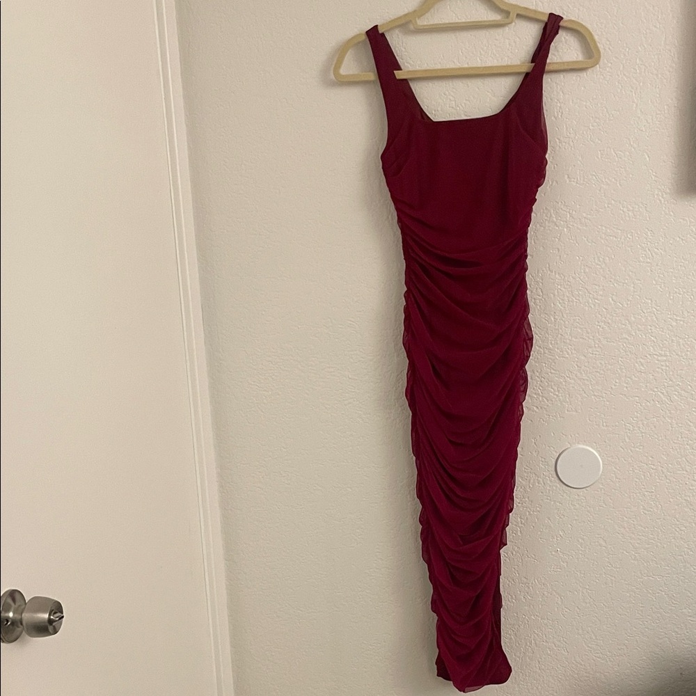 Lulu's Chic Wine Ruched Midi Dress